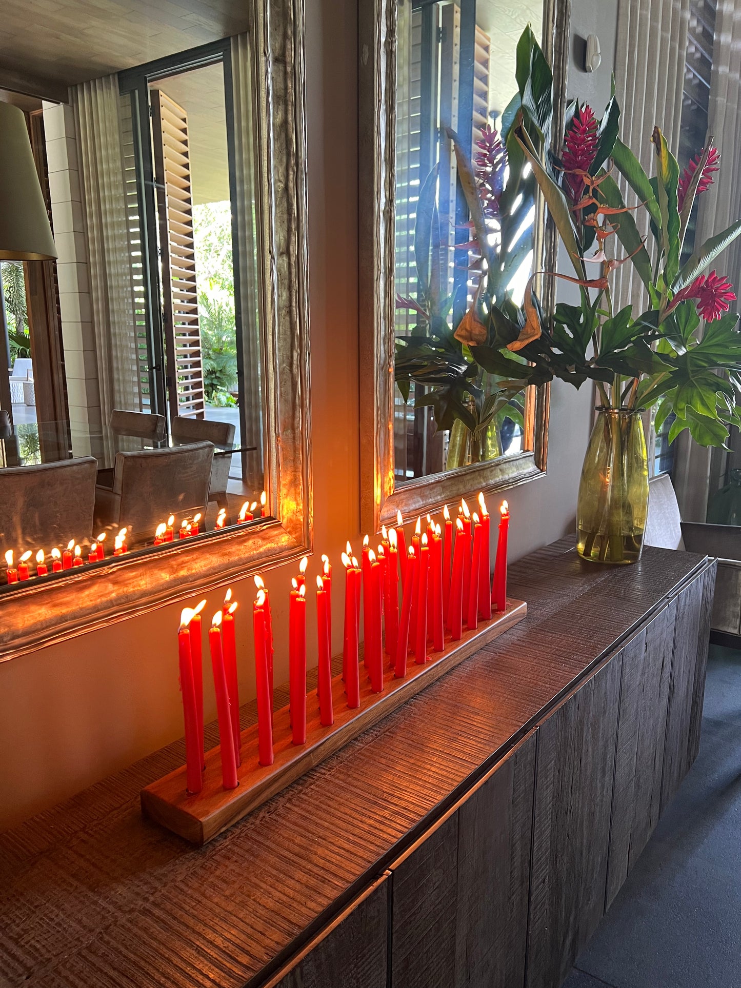 Base de madera porta velas