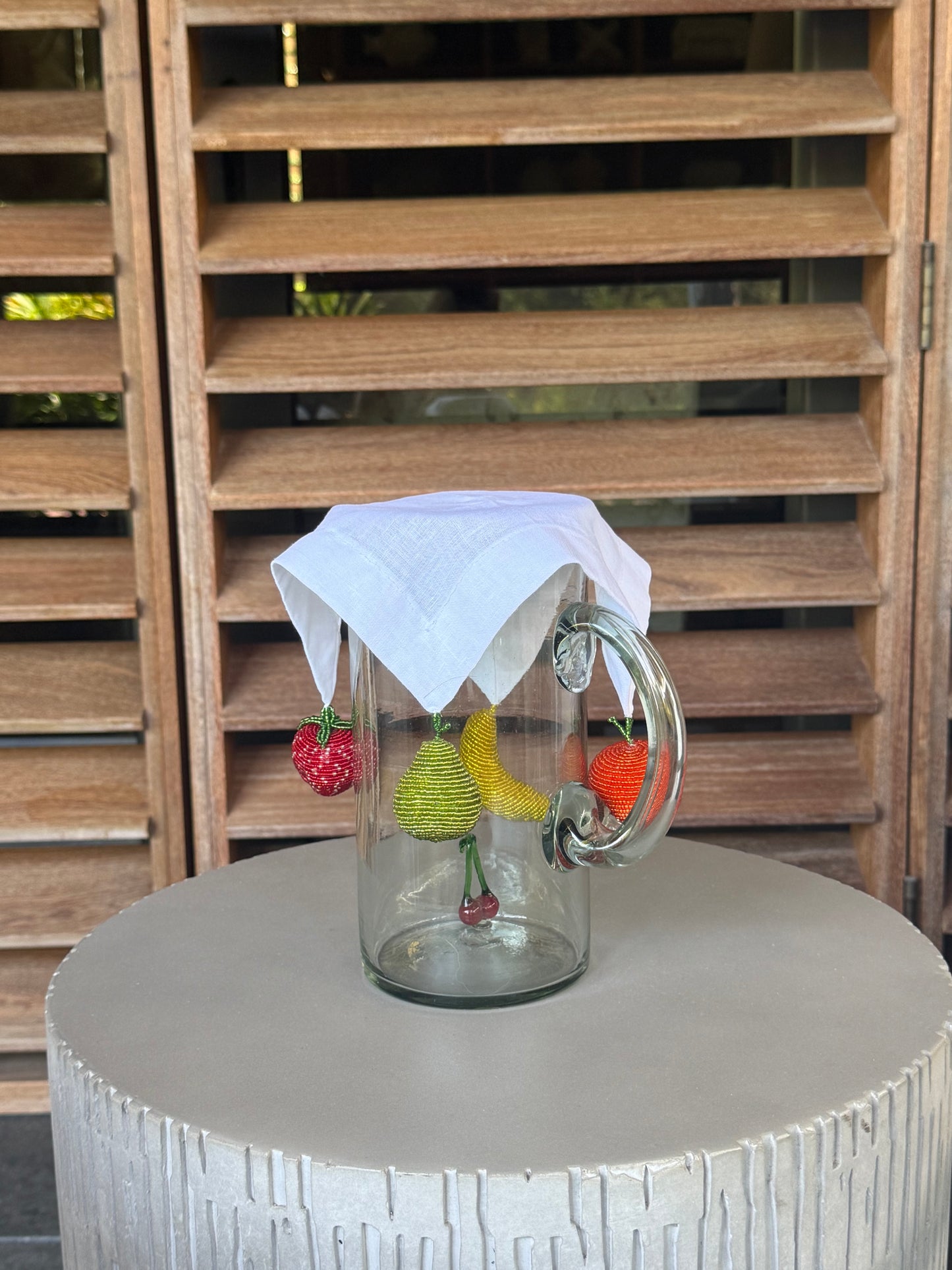 Cubre jarra de frutas